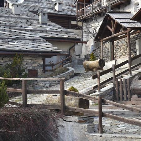 Grangia In Borgo Antico Apartment Bardonecchia Exterior photo