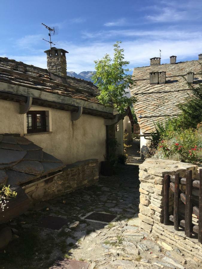 Grangia In Borgo Antico Apartment Bardonecchia Exterior photo