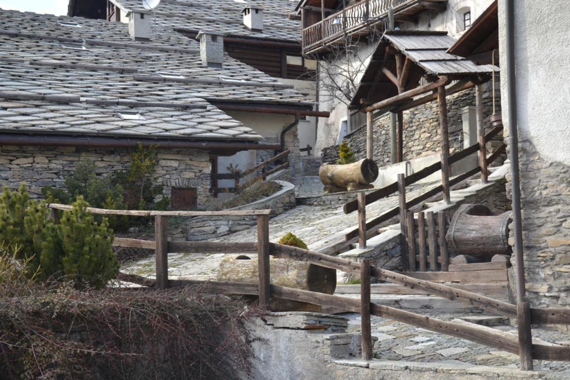 Grangia In Borgo Antico Apartment Bardonecchia Exterior photo